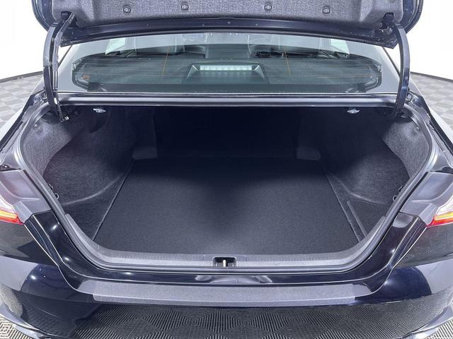 Photo of 2025 Midnight Black Metallic Toyota Camry