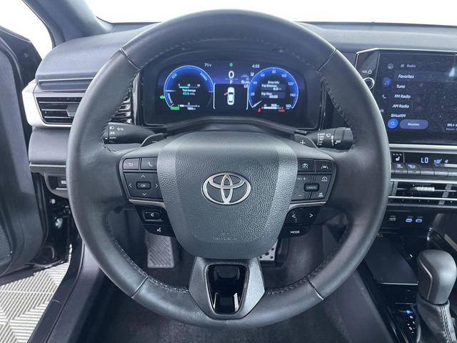 Photo of 2025 Midnight Black Metallic Toyota Camry