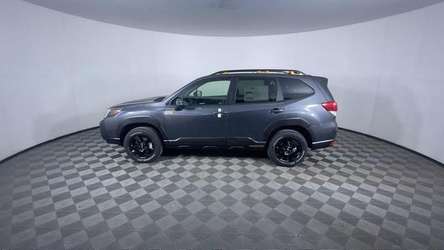 Photo of 2025 Magnetite Gray Metallic Subaru Forester