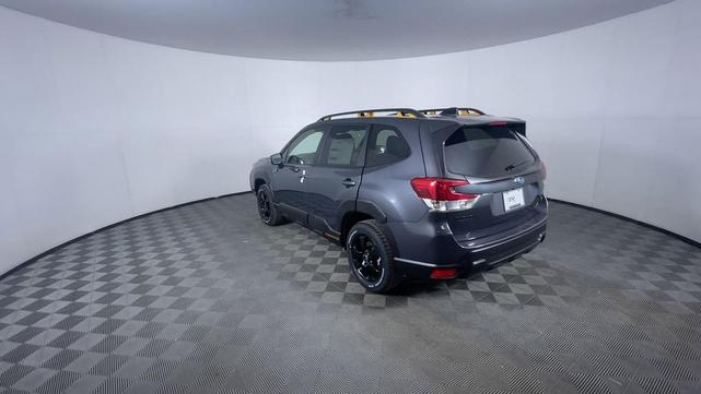 Photo of 2025 Magnetite Gray Metallic Subaru Forester