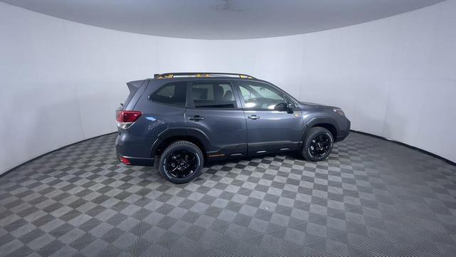 Photo of 2025 Magnetite Gray Metallic Subaru Forester