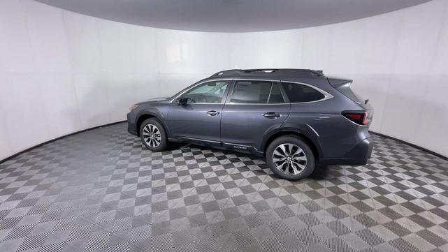 Photo of 2025 Magnetite Gray Metallic Subaru Outback