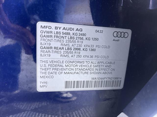 Photo of 2022 Navarra Blue Metallic Audi Q5