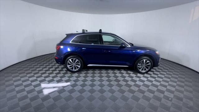 Photo of 2022 Navarra Blue Metallic Audi Q5