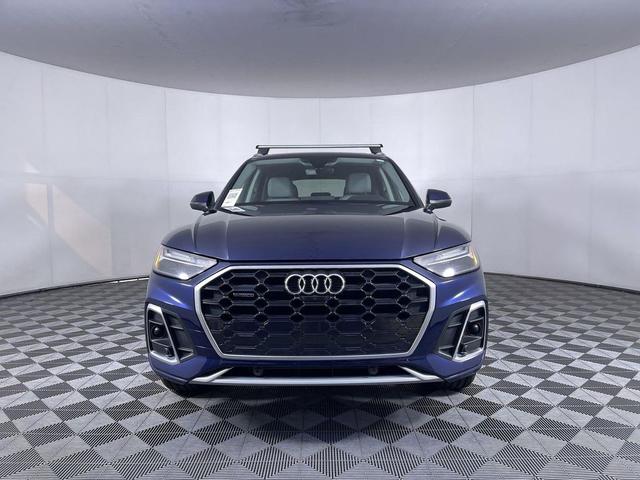 Photo of 2022 Navarra Blue Metallic Audi Q5
