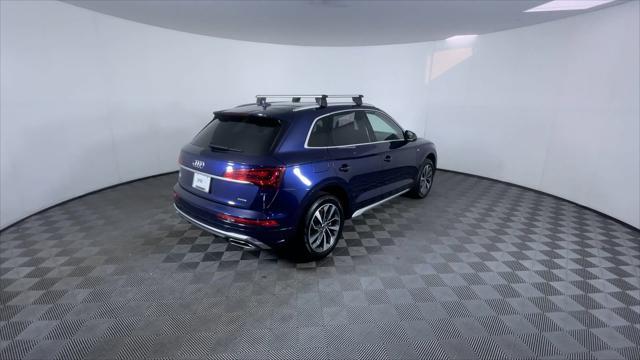 Photo of 2022 Navarra Blue Metallic Audi Q5