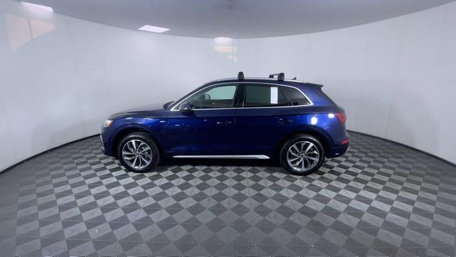 Photo of 2022 Navarra Blue Metallic Audi Q5