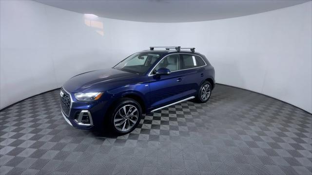 Photo of 2022 Navarra Blue Metallic Audi Q5