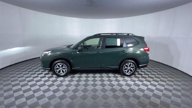 Photo of 2023 Cascade Green Silica Subaru Forester