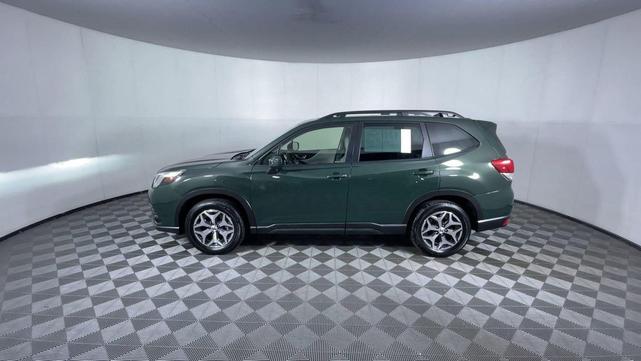 Photo of 2023 Cascade Green Silica Subaru Forester