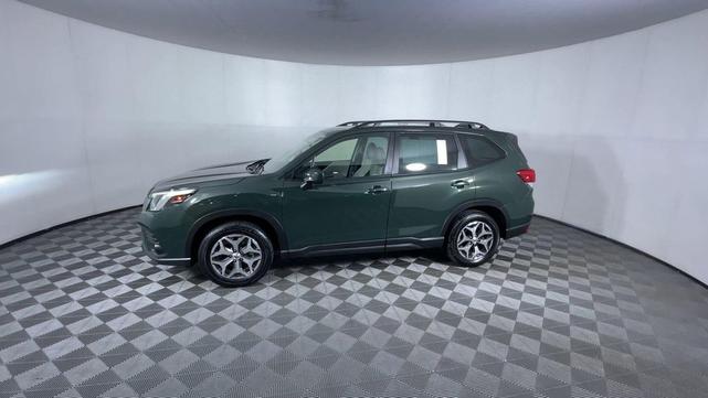 Photo of 2023 Cascade Green Silica Subaru Forester