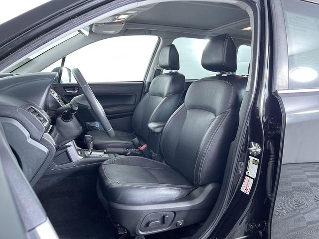 Photo of 2018 Crystal Black Silica Subaru Forester