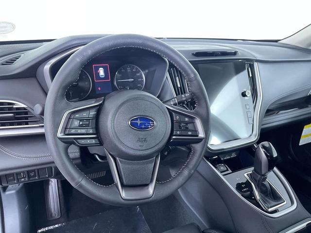 Photo of 2025 Crystal White Pearl Subaru Outback