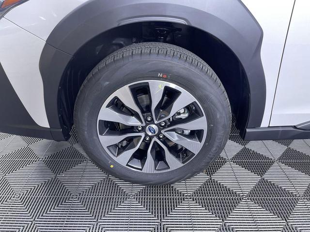 Photo of 2025 Crystal White Pearl Subaru Outback