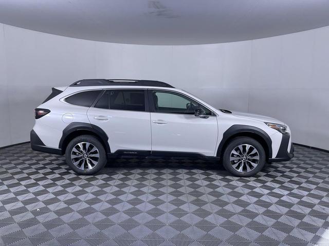 Photo of 2025 Crystal White Pearl Subaru Outback