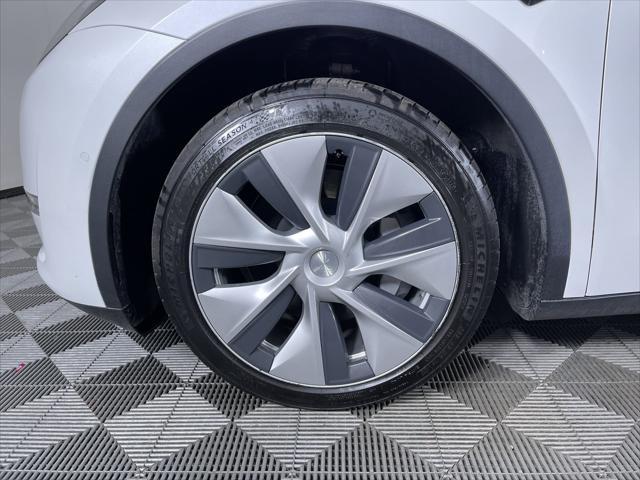 Photo of 2021 Pearl White Multi-Coat Tesla Model Y