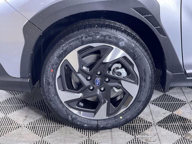 Photo of 2025 Ice Silver Metallic Subaru Crosstrek