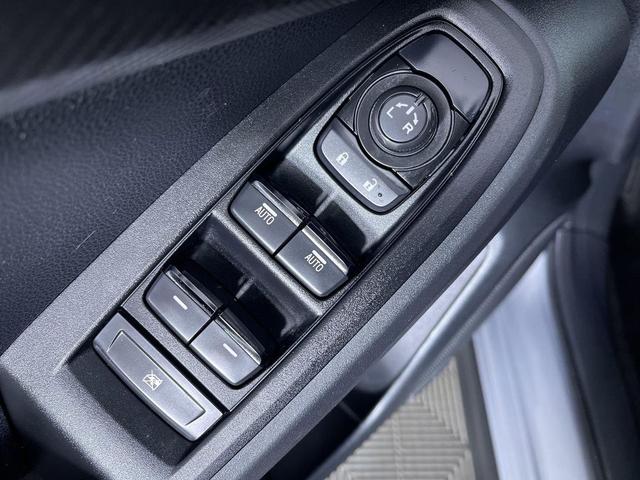 Photo of 2024 Ice Silver Metallic Subaru Crosstrek