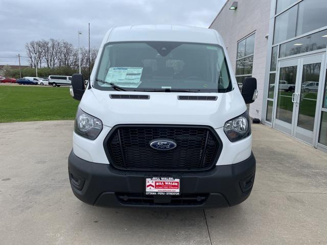 Photo of 2025 Oxford White Ford Transit-350