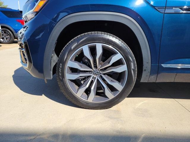Photo of 2021 Blue Metallic Volkswagen Atlas