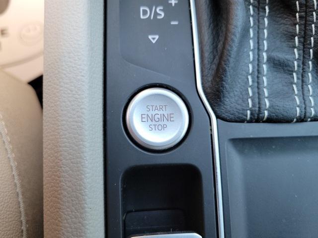 Photo of 2021 Blue Metallic Volkswagen Atlas