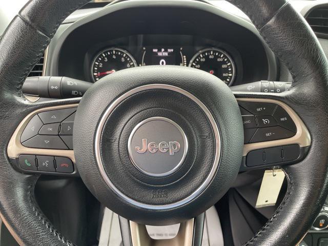 Photo of 2015 Alpine White Jeep Renegade