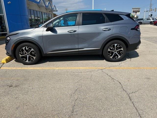 Photo of 2023 Everlasting Silver Kia Sportage