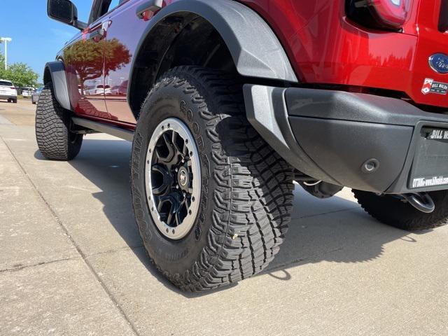 Photo of 2023 Hot Pepper Red Metallic Tinted Clearcoat Ford Bronco