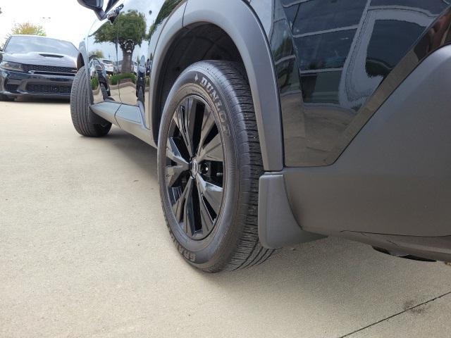 Photo of 2023 Super Black Nissan Rogue