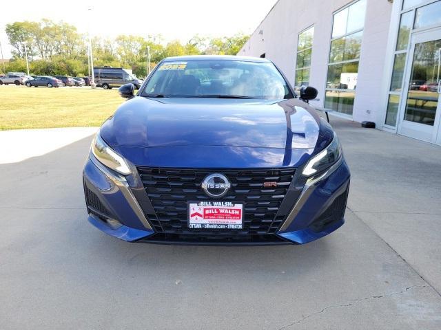 Photo of 2023 Deep Blue Pearl Nissan Altima