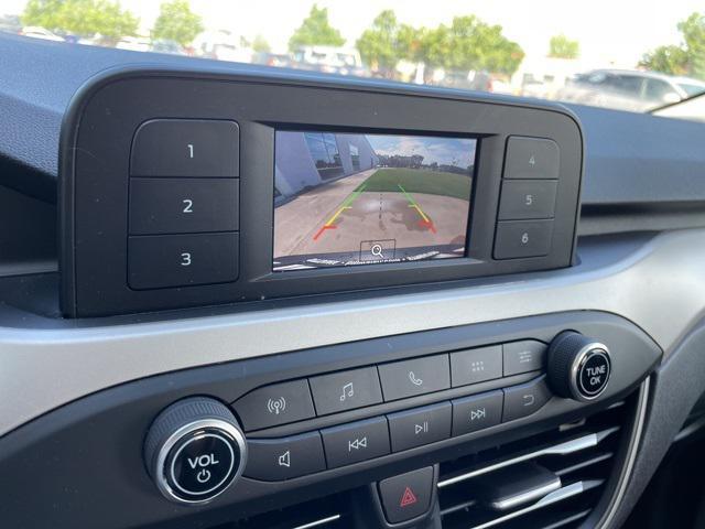 Photo of 2022 Oxford White Ford Escape
