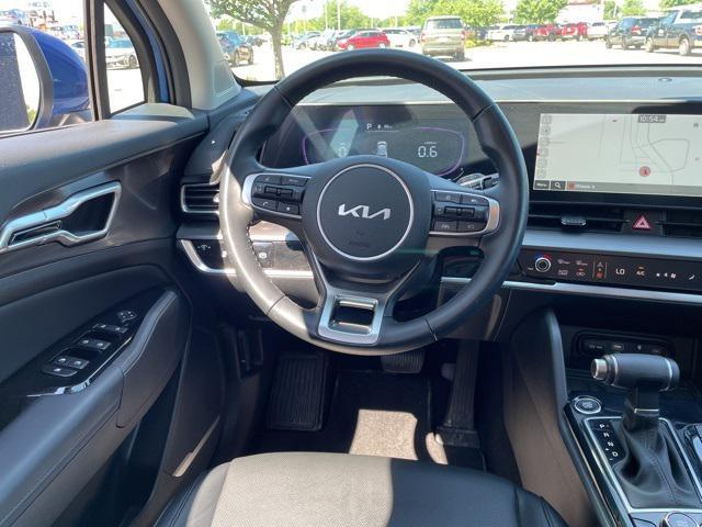 Photo of 2025 Sapphire Blue Kia Sportage