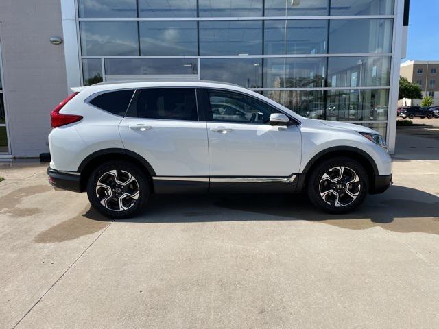 Photo of 2019 Obsidian Blue Pearl Honda CR-V