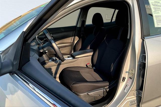 Photo of 2021 Brilliant Silver Metallic Nissan Sentra