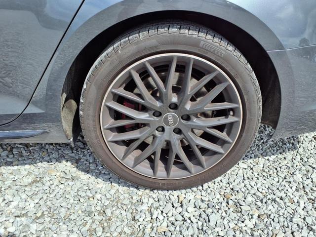 Photo of 2019 Daytona Gray Pearl Audi A4