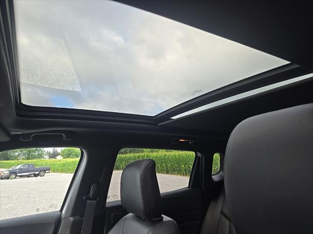 Photo of 2022 Bright White Clearcoat Jeep Compass