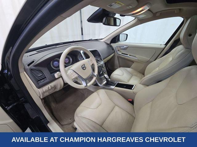 Photo of 2013 Black Sapphire Metallic Volvo XC60