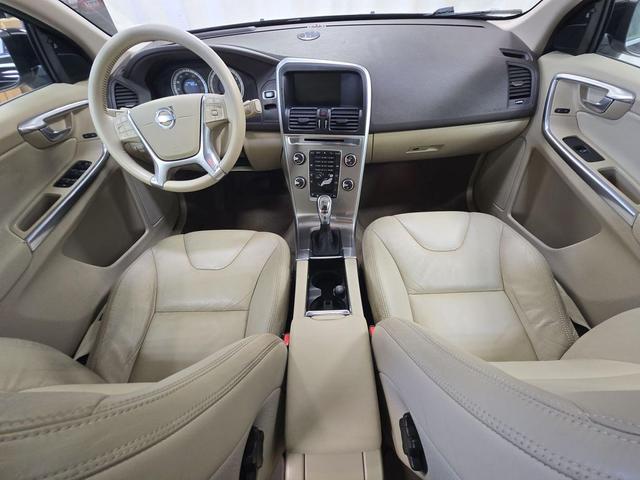 Photo of 2013 Black Sapphire Metallic Volvo XC60