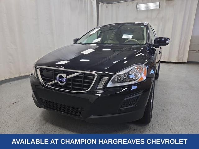 Photo of 2013 Black Sapphire Metallic Volvo XC60