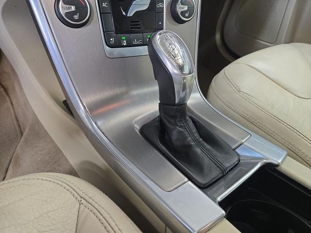 Photo of 2013 Black Sapphire Metallic Volvo XC60