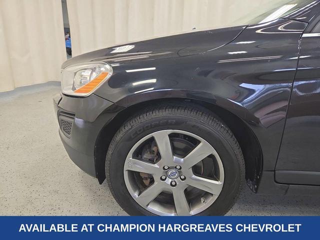 Photo of 2013 Black Sapphire Metallic Volvo XC60