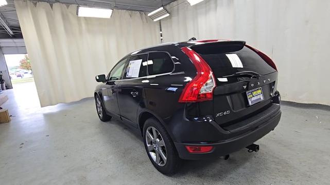 Photo of 2013 Black Sapphire Metallic Volvo XC60