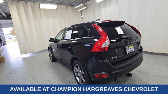 Photo of 2013 Black Sapphire Metallic Volvo XC60