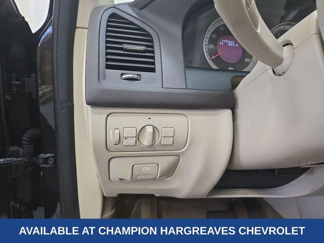 Photo of 2013 Black Sapphire Metallic Volvo XC60