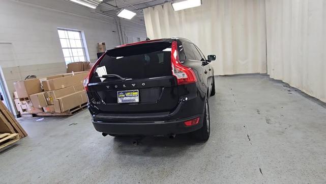 Photo of 2013 Black Sapphire Metallic Volvo XC60