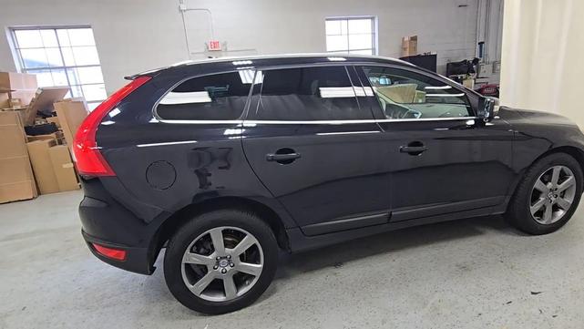 Photo of 2013 Black Sapphire Metallic Volvo XC60