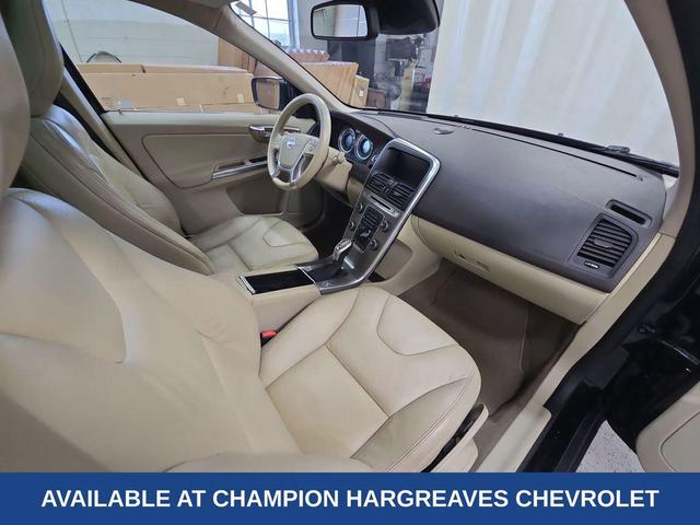 Photo of 2013 Black Sapphire Metallic Volvo XC60