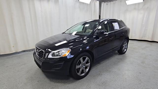 Photo of 2013 Black Sapphire Metallic Volvo XC60