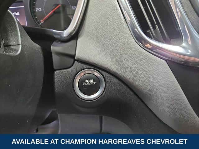 Photo of 2023 Summit White Chevrolet Equinox