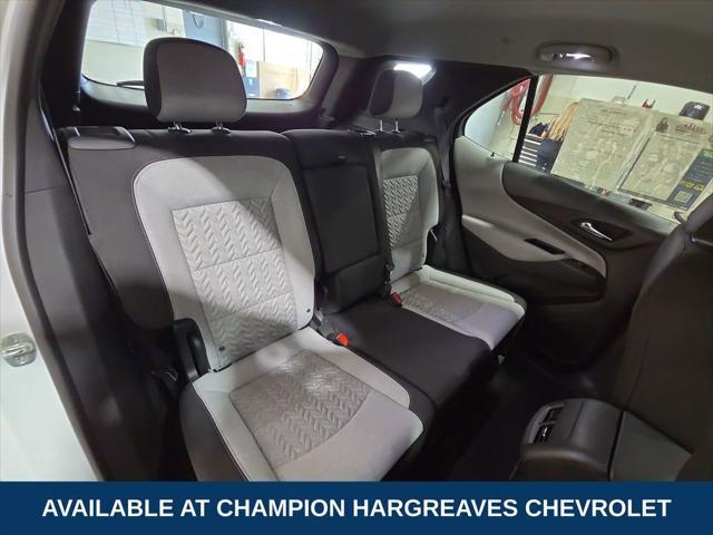 Photo of 2023 Summit White Chevrolet Equinox
